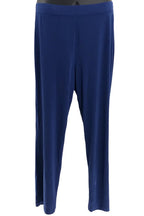 Essentials Reg Liquid Knit Straight Leg Pants
