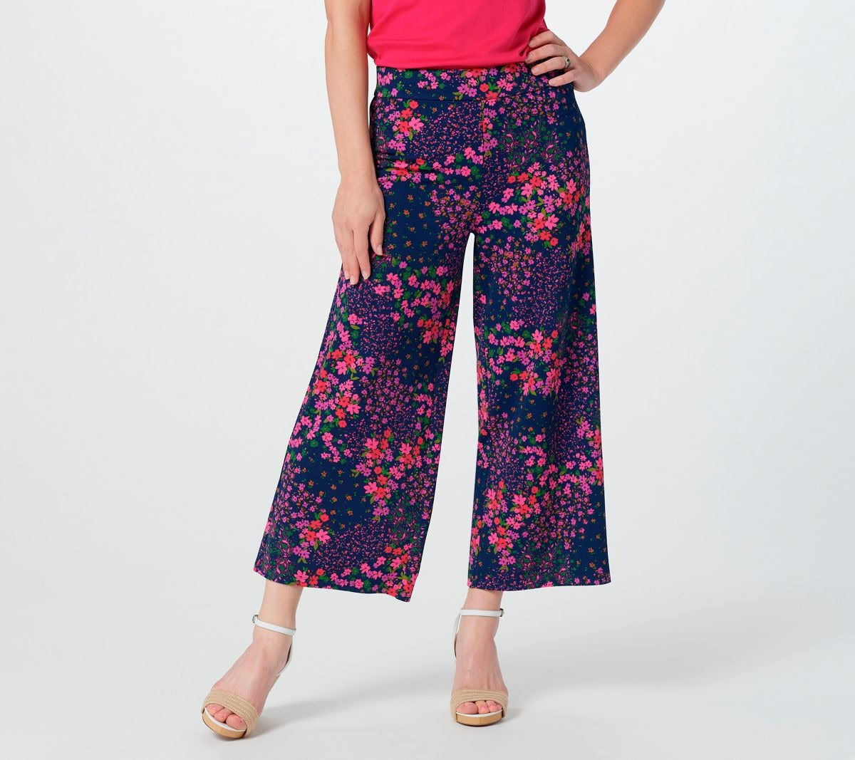 Pebble Knit Floral Crop