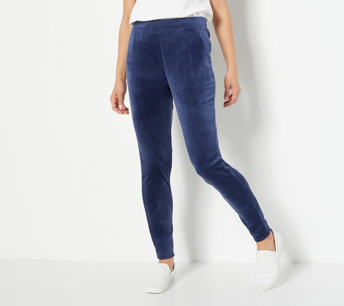 Comfort Zone Petite Velour Pull-On