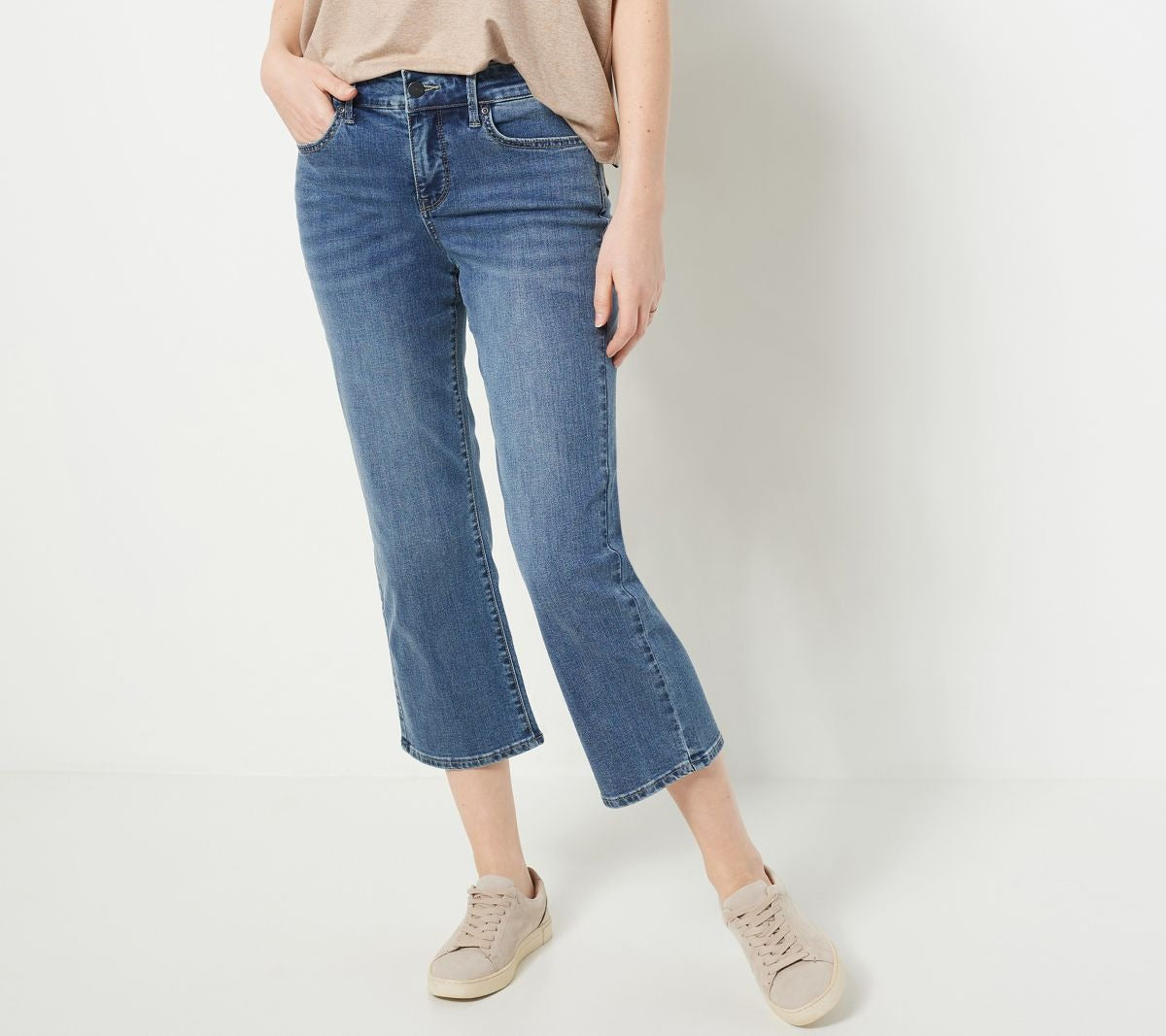 Marilyn Straight Crop Jeans in CoolEmbrace