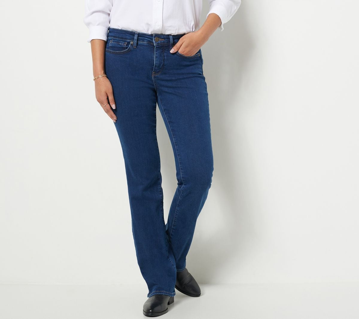 Barbara Bootcut Jeans- Quinn