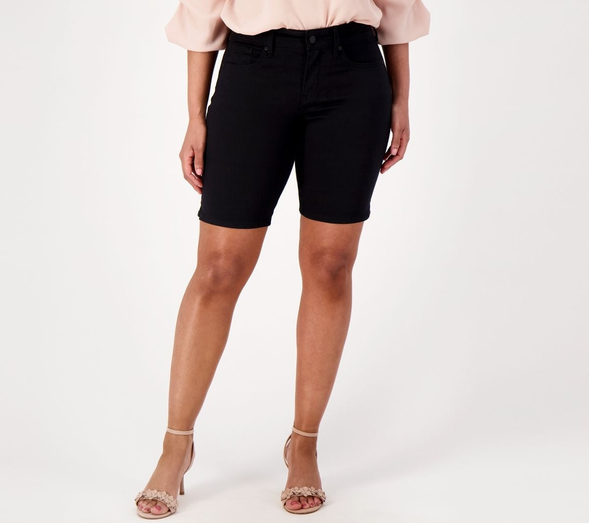 Ella Short- Black