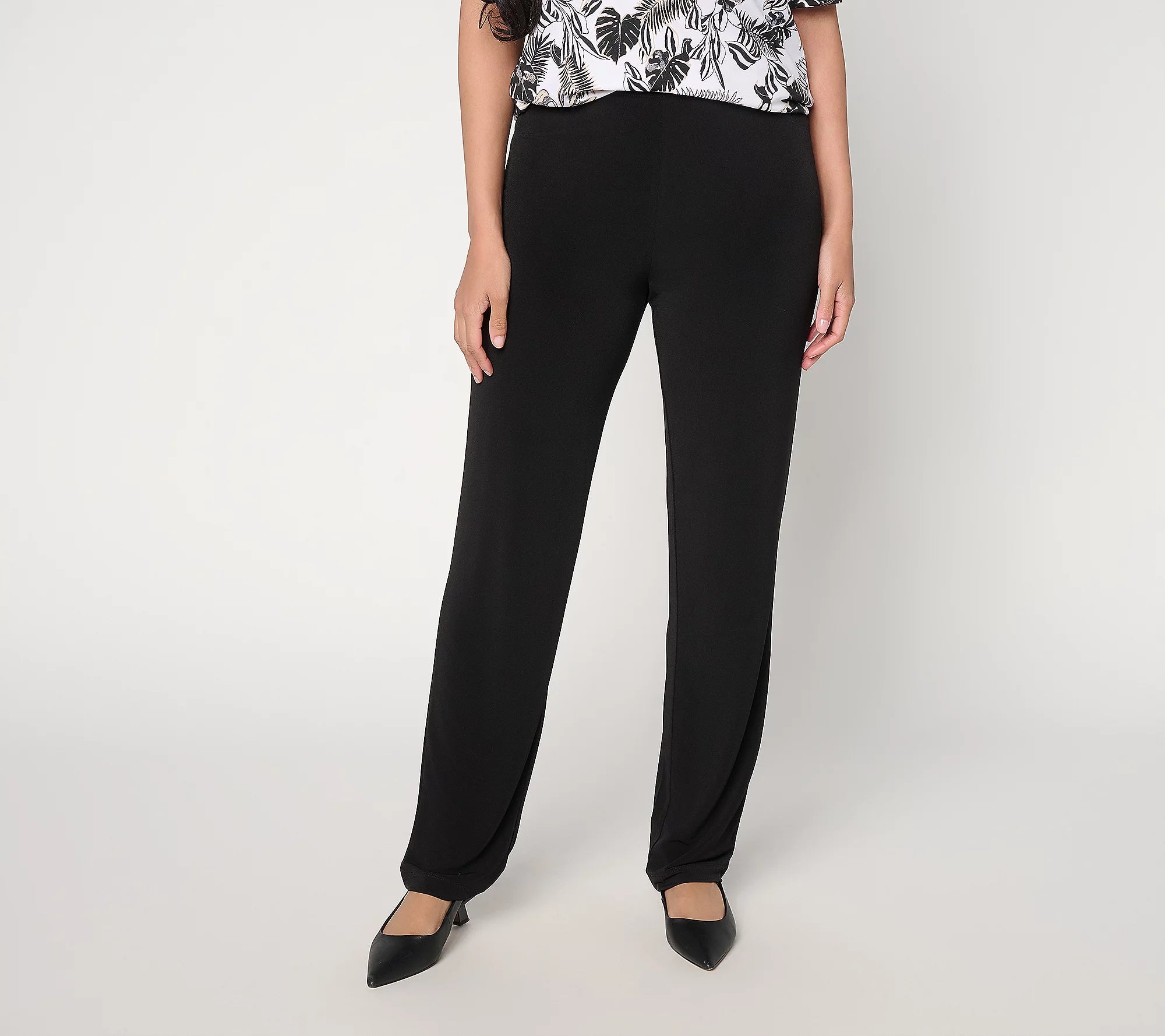 Essentials Reg Liquid Knit Straight Leg Pants