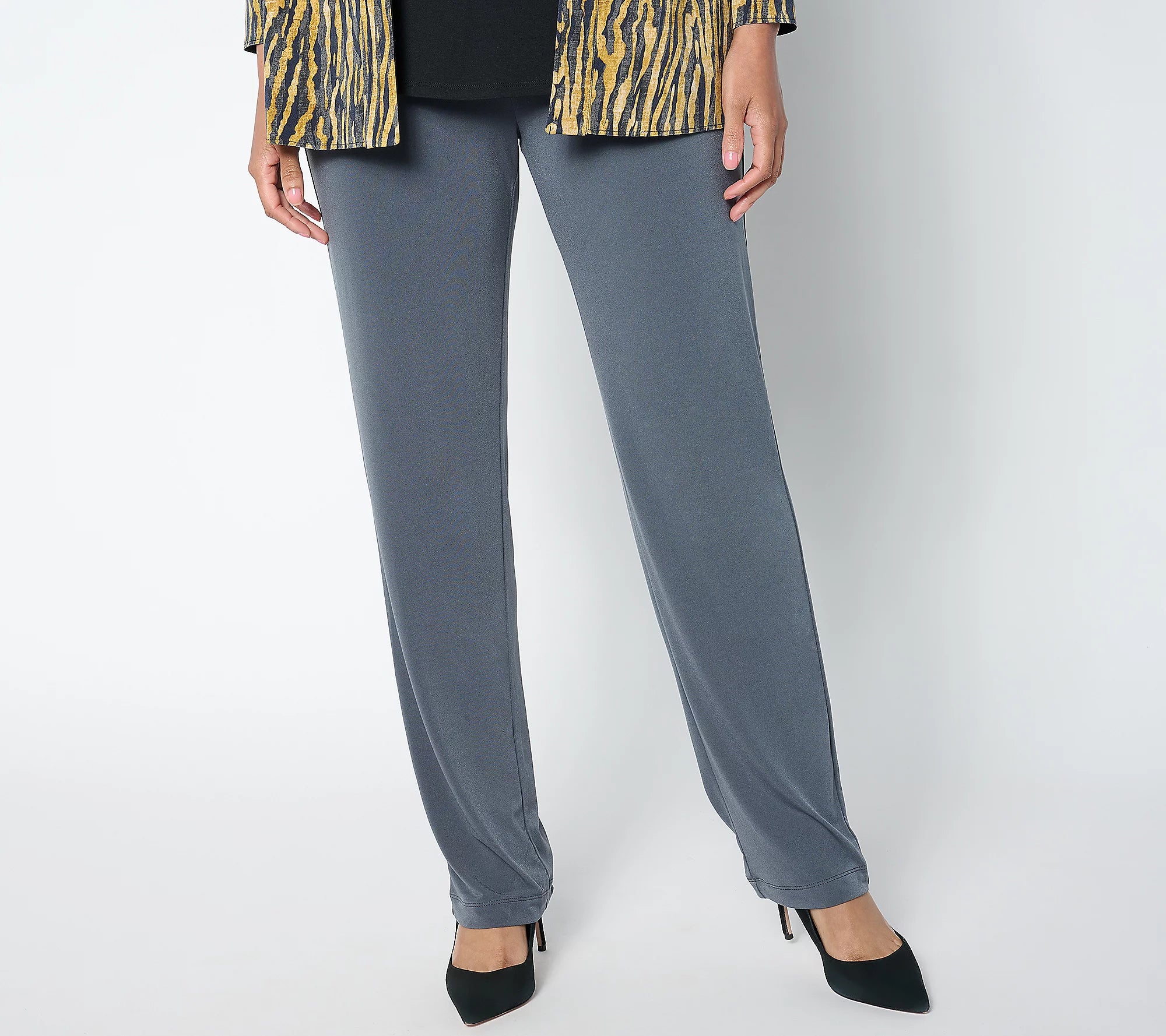 Essentials Reg Liquid Knit Straight Leg Pants