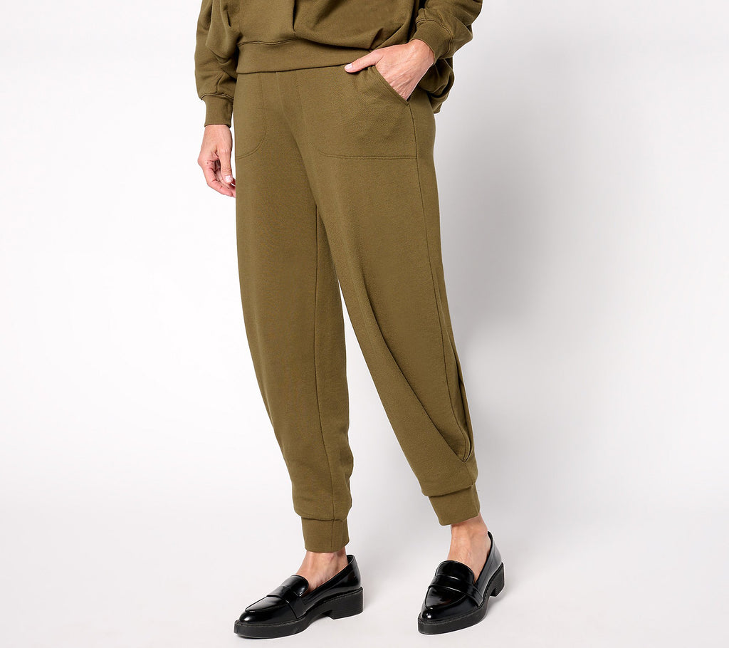 Sculpted Leg Sweatpant