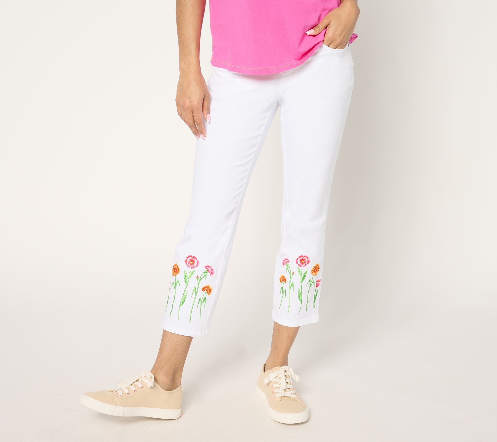 TripleLuxe Twill Floral Crop Pants - White