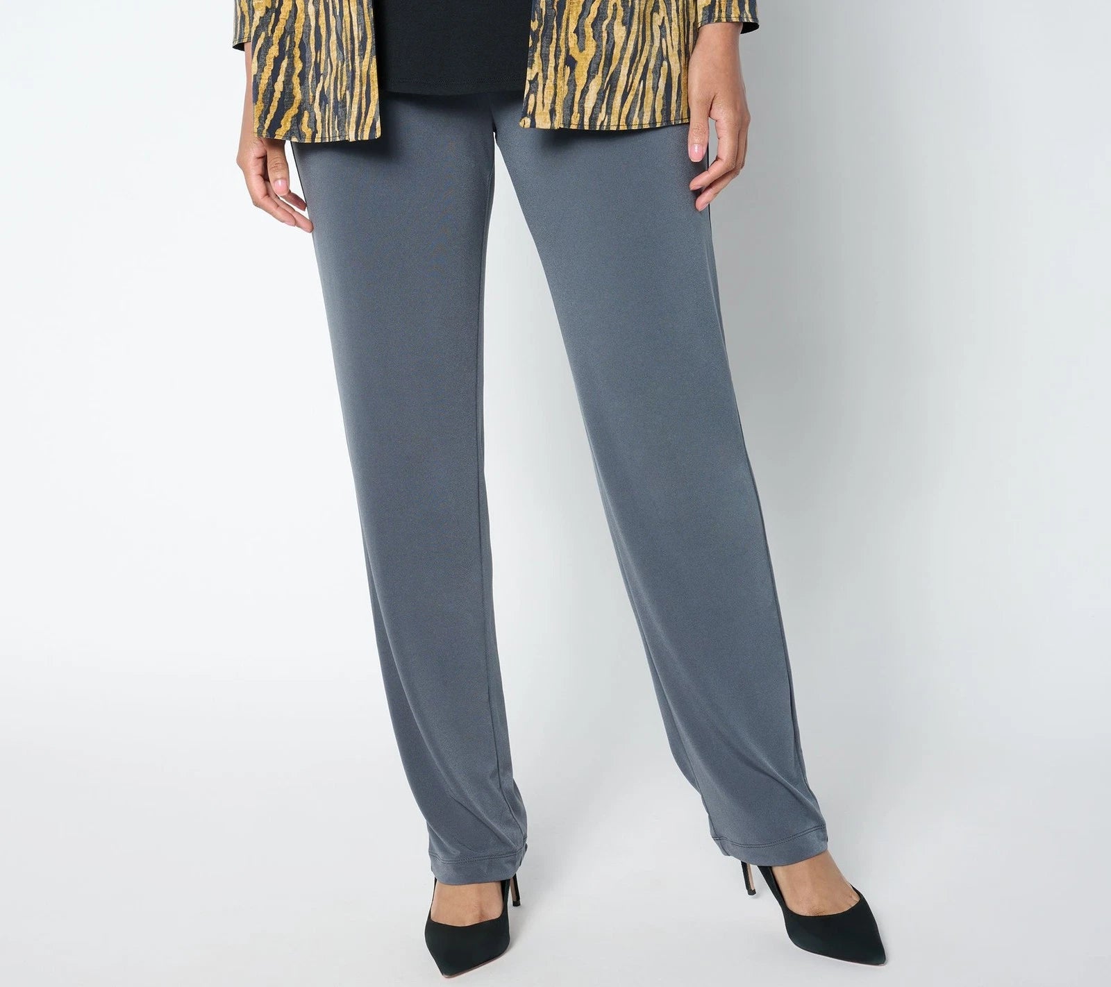 Essentials Reg Liquid Knit Straight Leg Pants